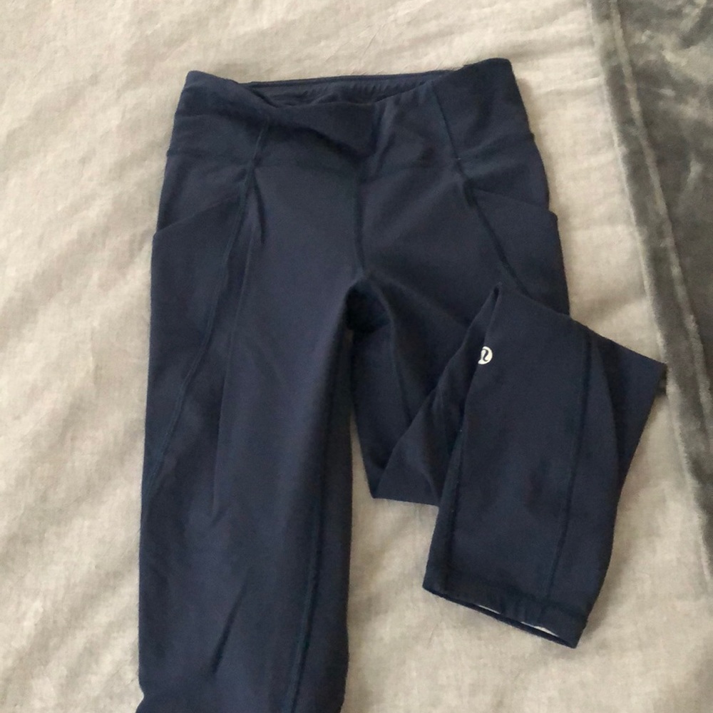 Lululemon crop